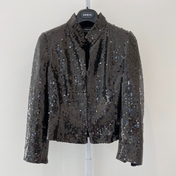 AKRIS BLACK FLORAL SEQUINS EVENING CROPPED JACKET FR 38 / US 6 NOWTS! - Picture 4 of 17